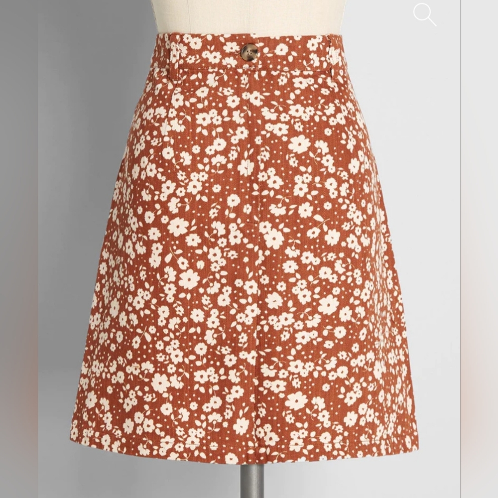 Modcloth: Ditsy Days in Daisies Mini Skirt